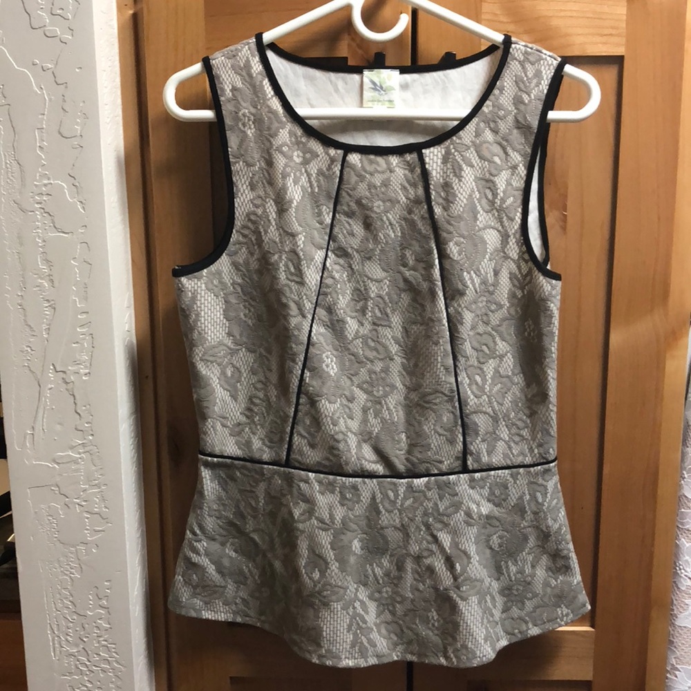 Anthropologie Lacy Peplum Top with Piped Seams